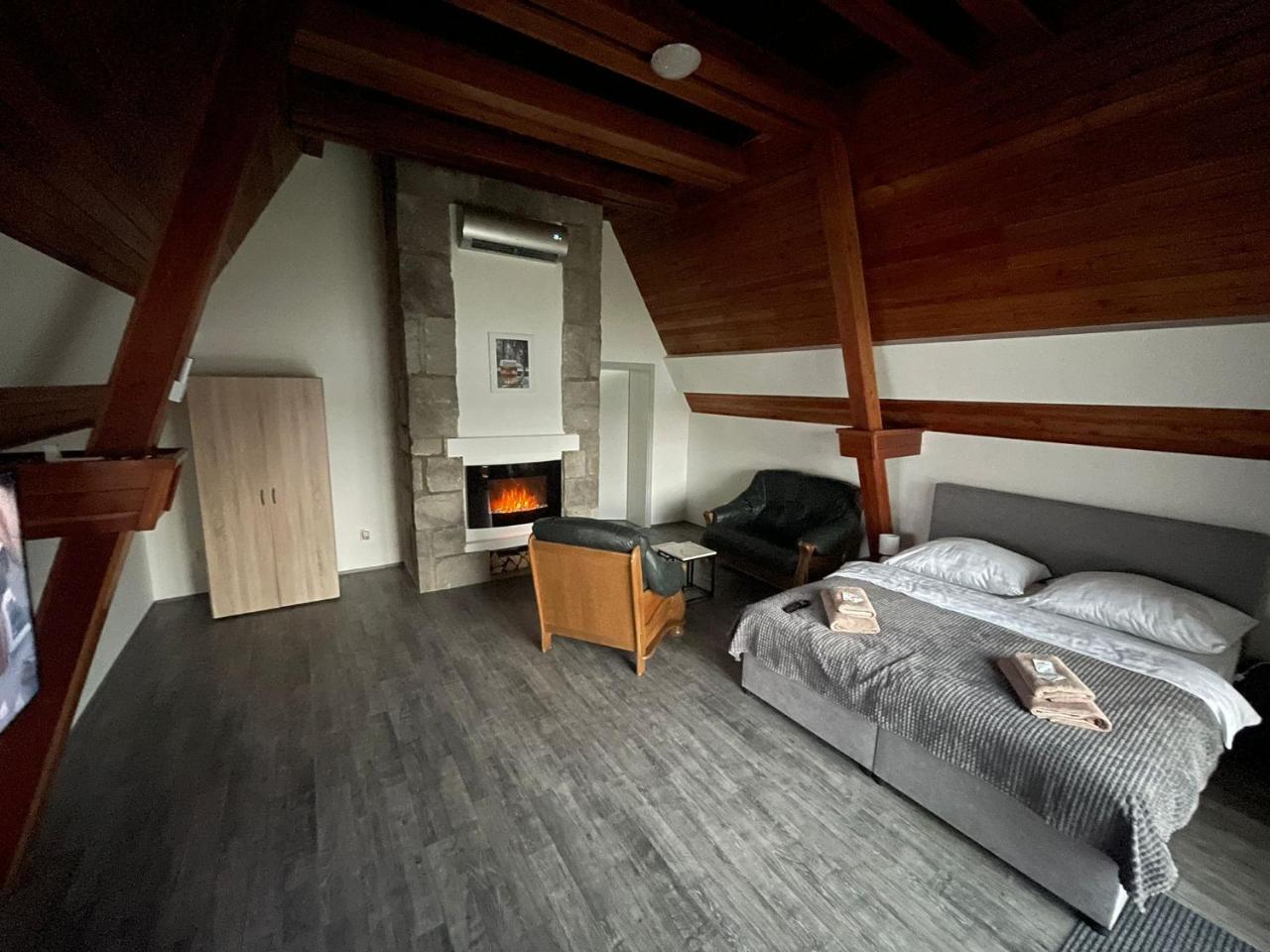 Trdlovy Apartmany a Chata Tatranec V Arealu Jaskovske Krcmy — hotel in Horni Terlicko