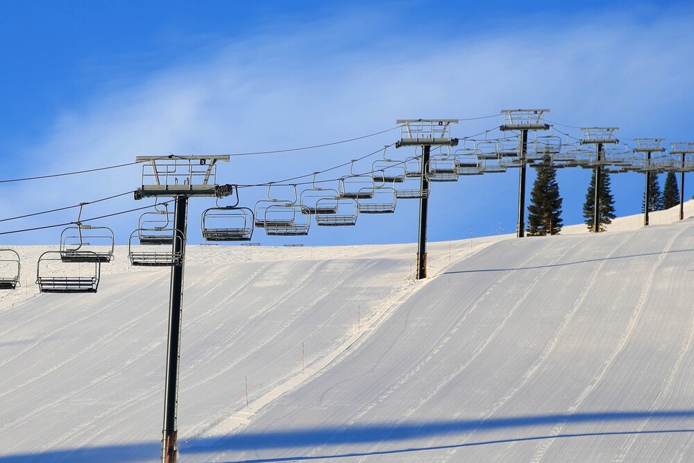 Wooded Luxury at Tahoe Donner - photo 25