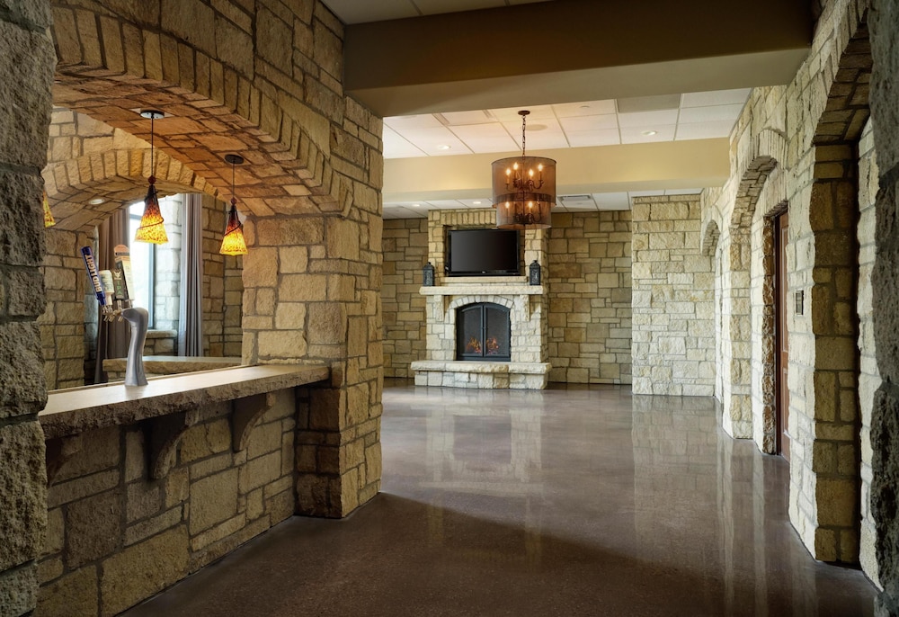 The Oread Lawrence Tapestry Collection by Hilton - photo 138