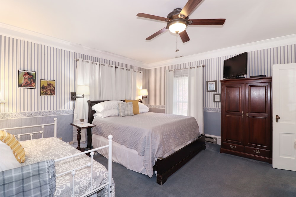 Loganberry Inn - photo 27