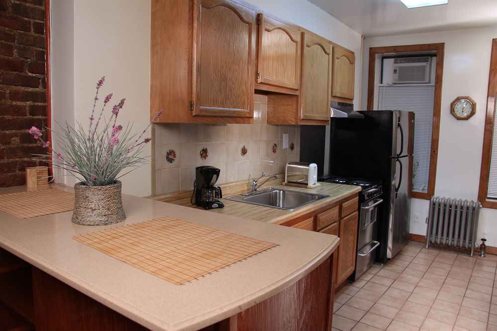 Upper Yorkville Suites - photo 18