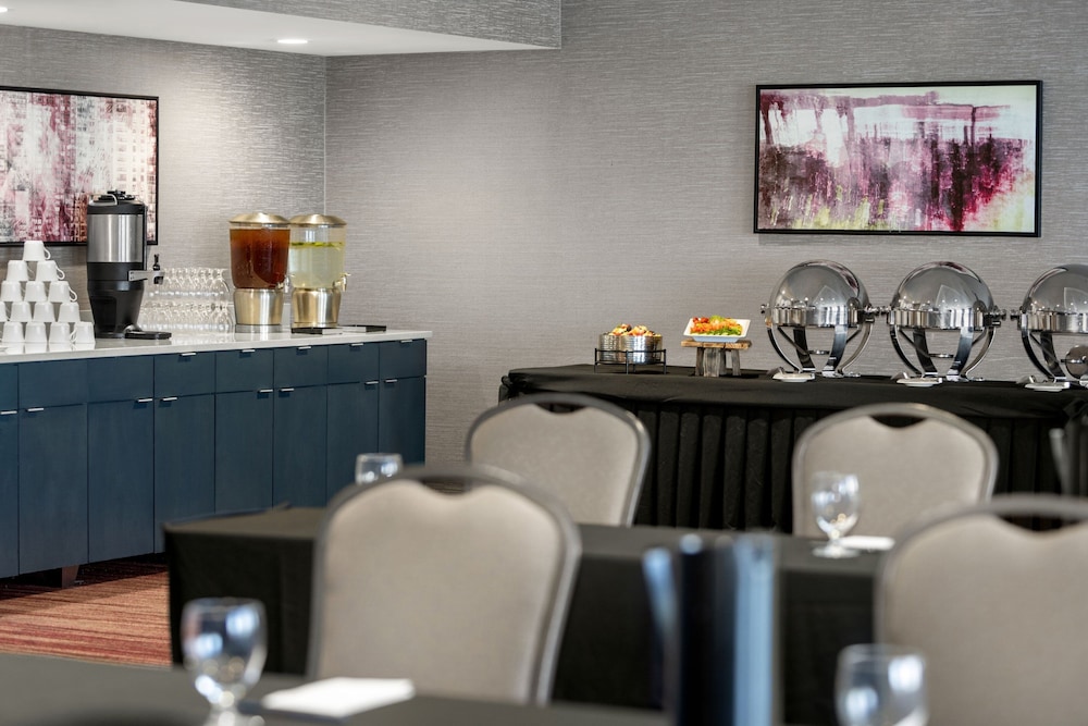 Courtyard by Marriott Omaha Bellevue Beardmore Event Center - photo 43