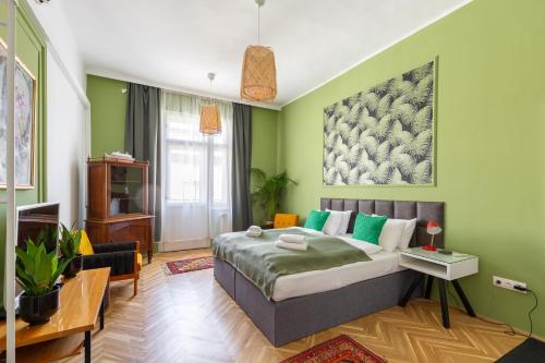 Huge & Stylish in the Center for up to 20 people — 4-Star Luxury Hotel in Budapest, Hungary