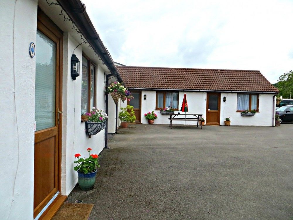Reservoir View Motel — hotel in Axbridge