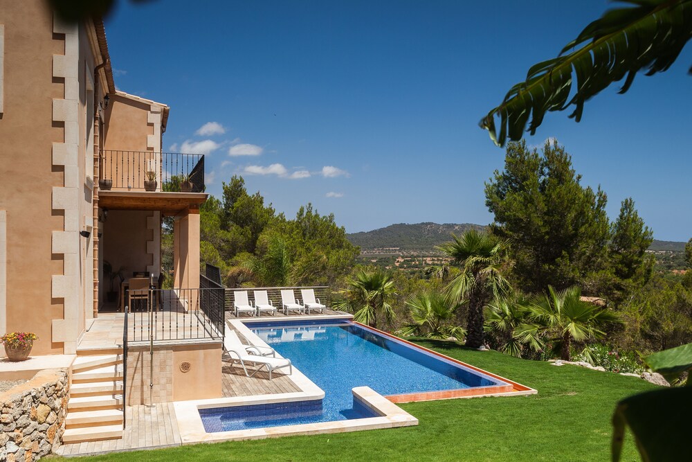 Bou Ros Finca Es Foners — 4-Star Luxury Hotel in Felanitx, Spain