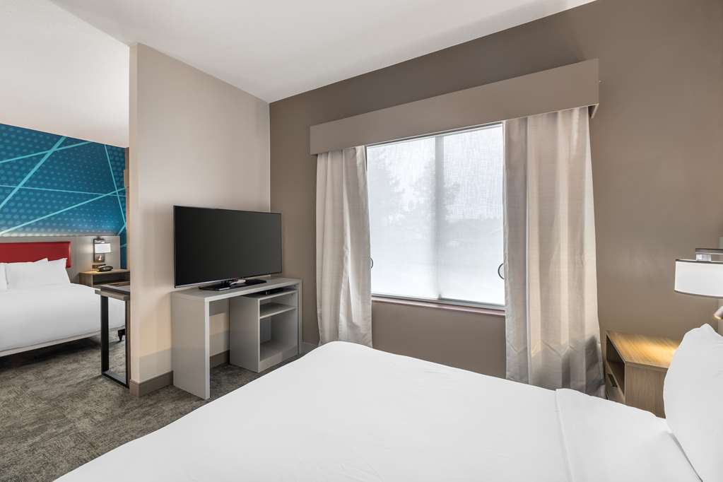 Comfort Suites Redmond Airport - photo 21