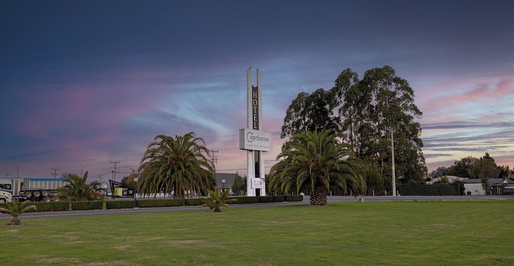 Copthorne Hotel and Resort Solway Park Wairarapa — 4-Star Luxury Hotel in Masterton, New Zealand
