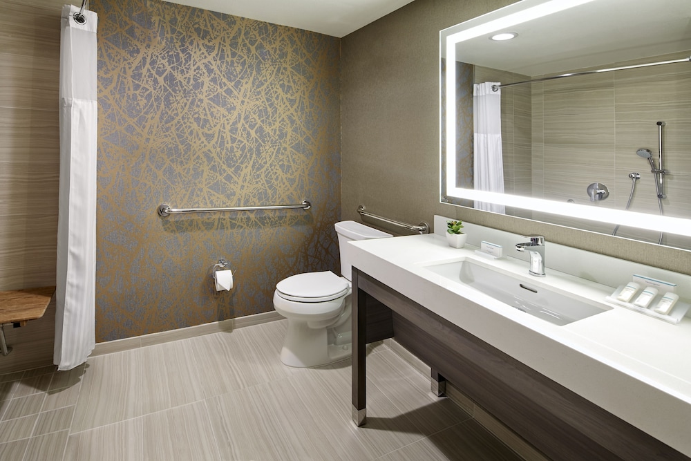 Hilton Garden Inn San Diego Mission Valley Stadium - photo 15