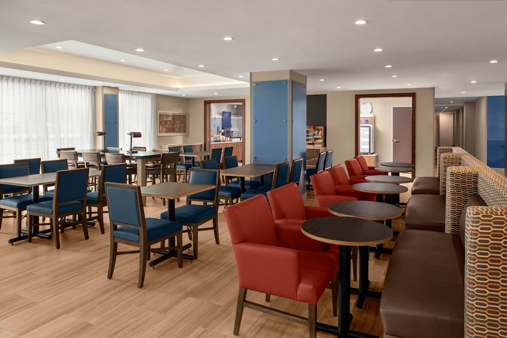 Holiday Inn Express & Suites Woodside LaGuardia Airport by IHG - photo 34