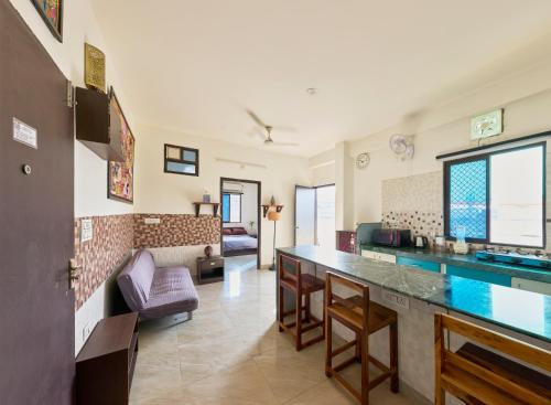 TicAna Apartments with all amenities lake view & terrace garden Ac Kitchen wifi — 4-Star Luxury Hotel in Udaipur, India
