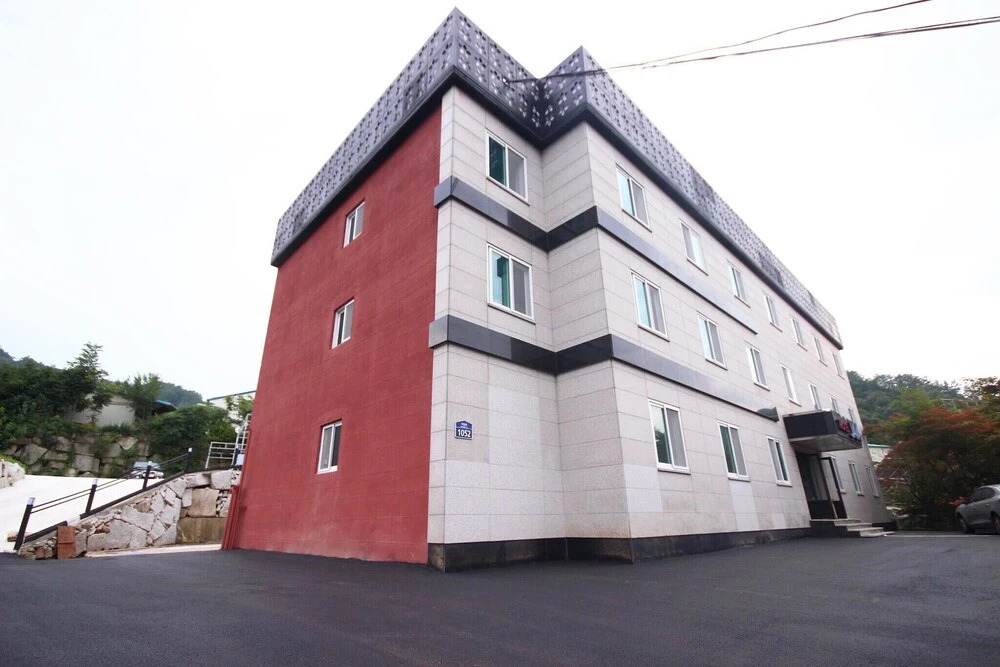 Geochang Java - carbon neutral hotel in Unknown City