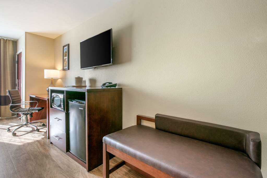 Comfort Inn & Suites Van Buren Fort Smith - photo 21