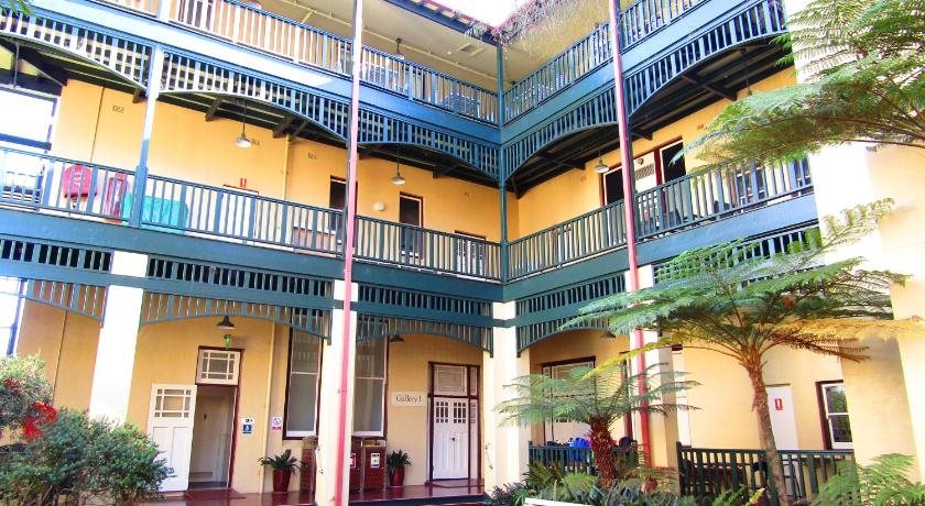 Mary MacKillop Place - last minute hotel in Sydney
