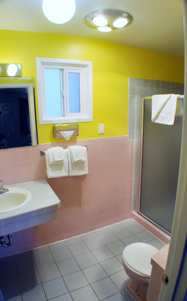 Uptown Inn - photo 30
