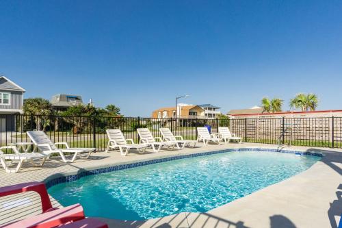 The Treasure Chest by Oak Island Accommodations - photo 40