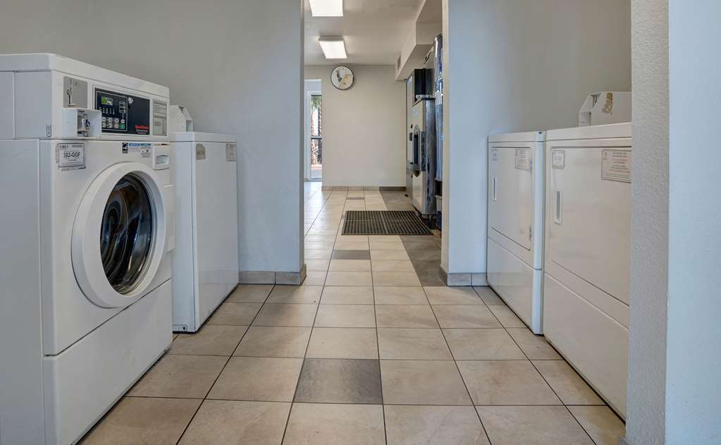 Motel 6 Bakersfield CA South - photo 25