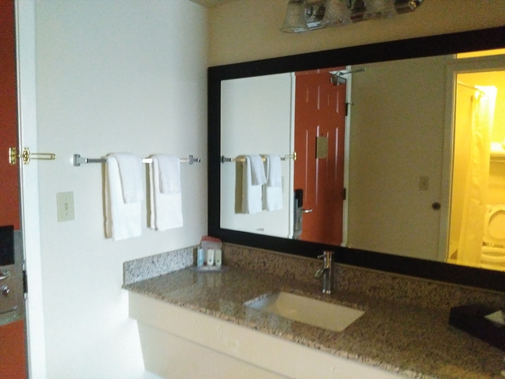 Baymont by Wyndham Del Rio - photo 34