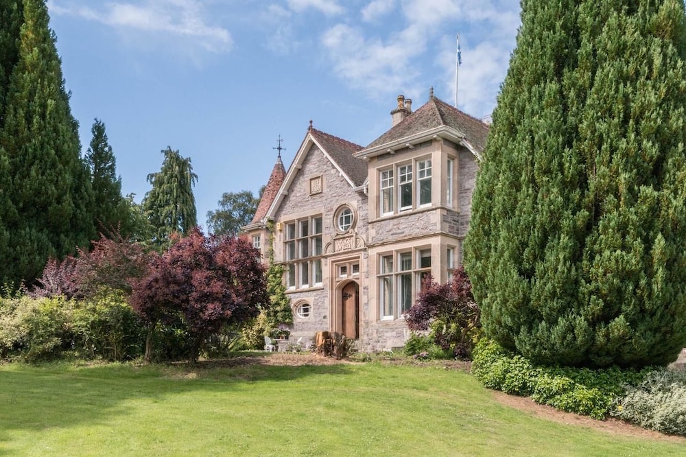 Firlands House — 4-Star Luxury Hotel in Forres, United Kingdom