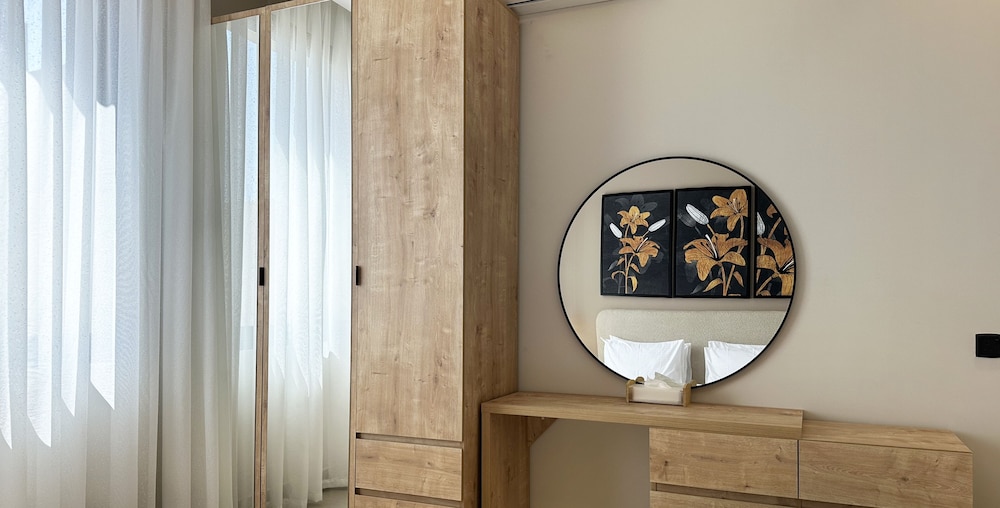 Kease Al Khalij A 9 Royal Touch AG92 — 4-Star Luxury Hotel in Riyadh, Saudi Arabia