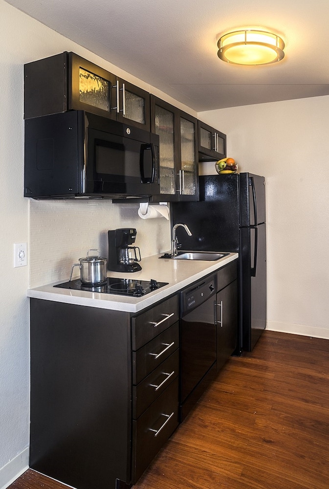 Candlewood Suites Austin Round Rock by IHG - photo 24