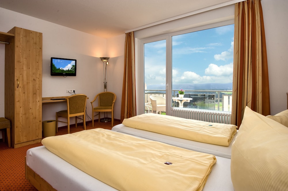 JUFA Hotel Schwarzwald - carbon neutral hotel in Lenzkirch