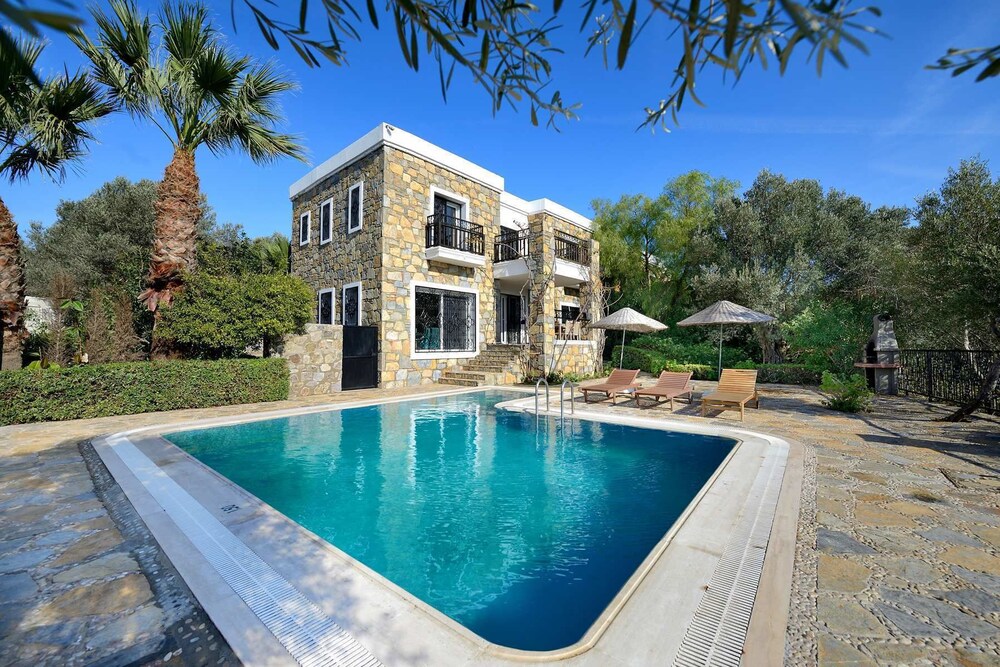 Villa Helios — 4-Star Luxury Hotel in Belek, Turkey