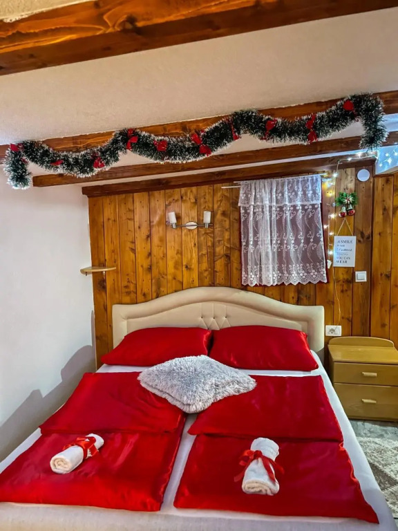Home La Sierra With Whirlpool Bath For Two — Korenica — photo 4