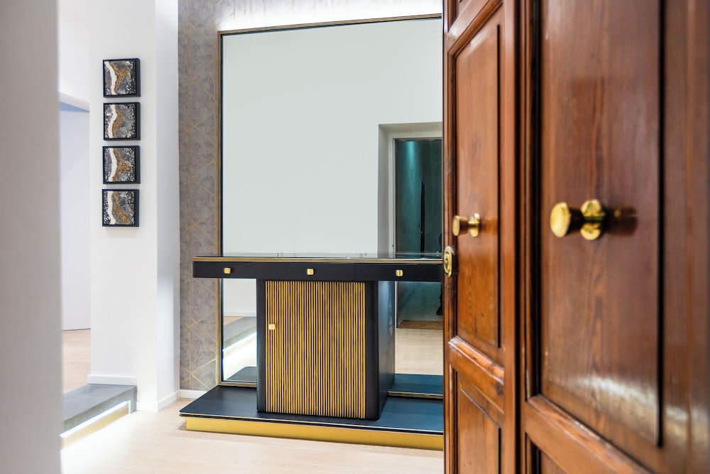 Ariosto’s Luxury Rooms