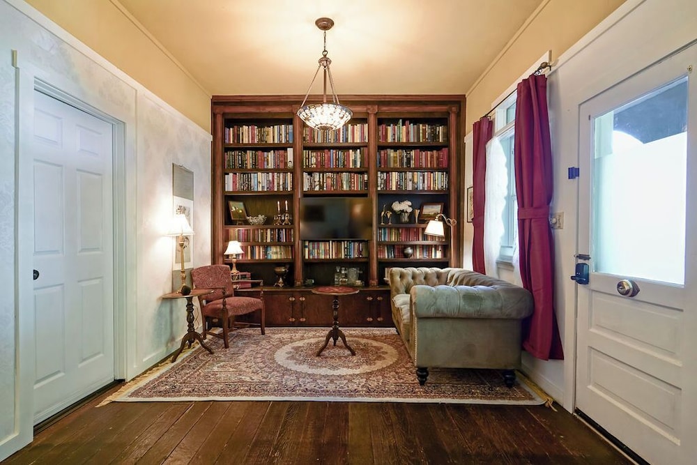 Weaverville Hotel - photo 23