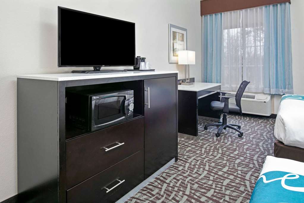 La Quinta Inn & Suites by Wyndham Paris - photo 20