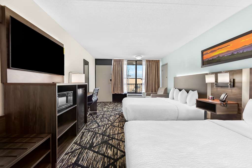Clarion Inn & Suites near the Leconte Center Pigeon Forge - photo 30