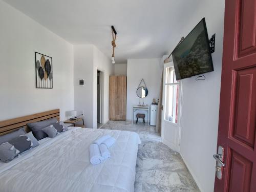 petrADi in Petra, Greece