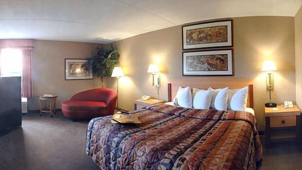 Hampton Inn Seymour - photo 10