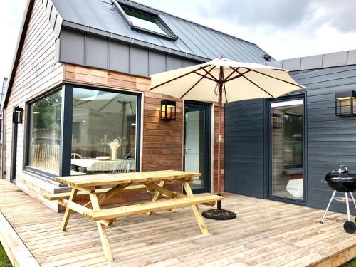 Nouveau: La cabine du bout du monde Petit Minou : votre pied à terre breton haut standing PL01 in Crozon, France