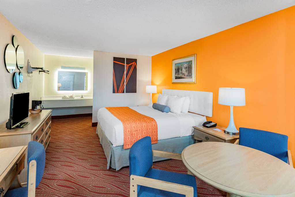 Howard Johnson by Wyndham Staunton - photo 30