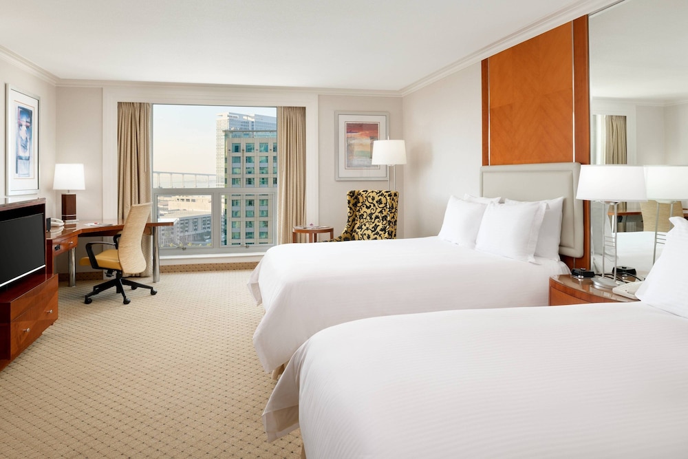 San Diego Marriott Gaslamp Quarter - photo 10