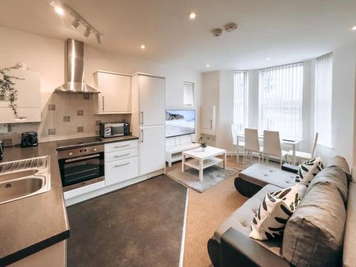 Urban Pearl Modern 1 bed Flat — 4-Star Luxury Hotel in Bournemouth, United Kingdom