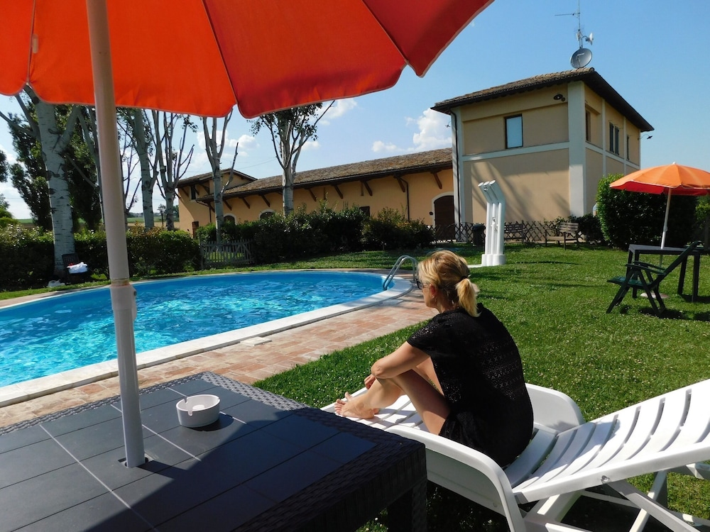 Hotel Villaggio Le Stelline — hotel in Montefalco