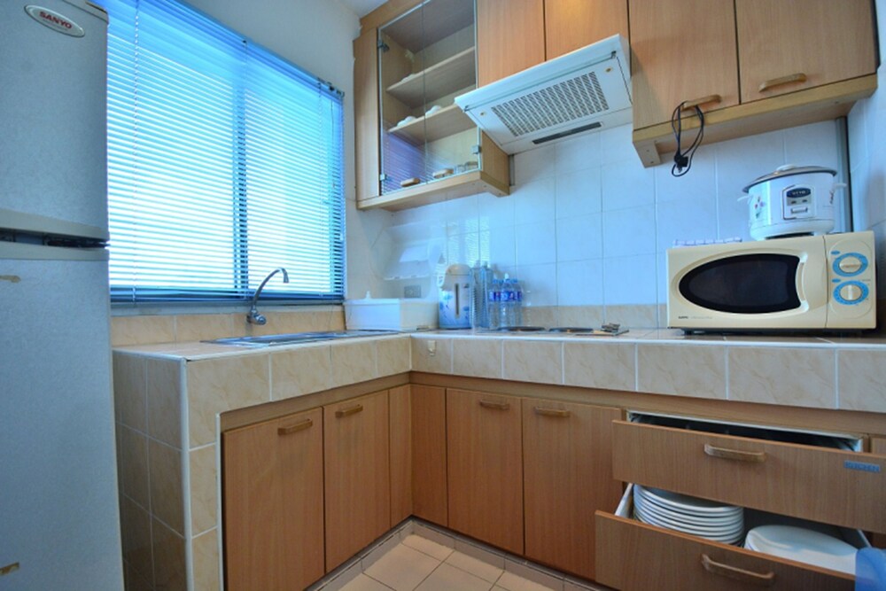 In-Room Kitchenette