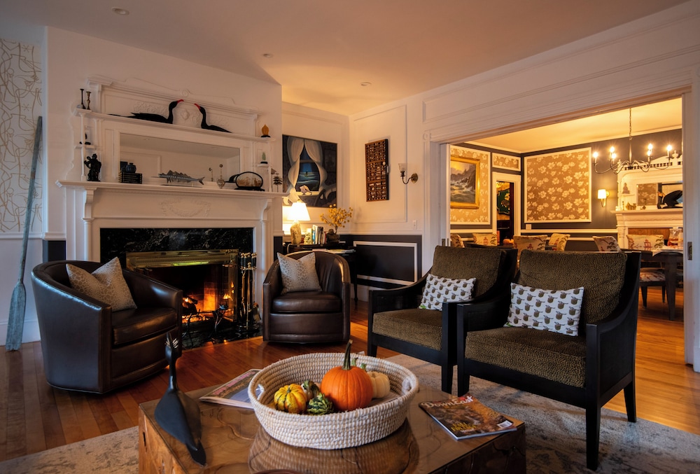 Sand Bar Cottage Inn - photo 2