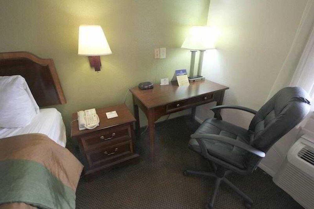 Best Western Music City Inn - photo 4