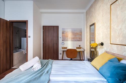 FourSeasons Lux Residence by NW — 4-Star Luxury Hotel in Budapest, Hungary