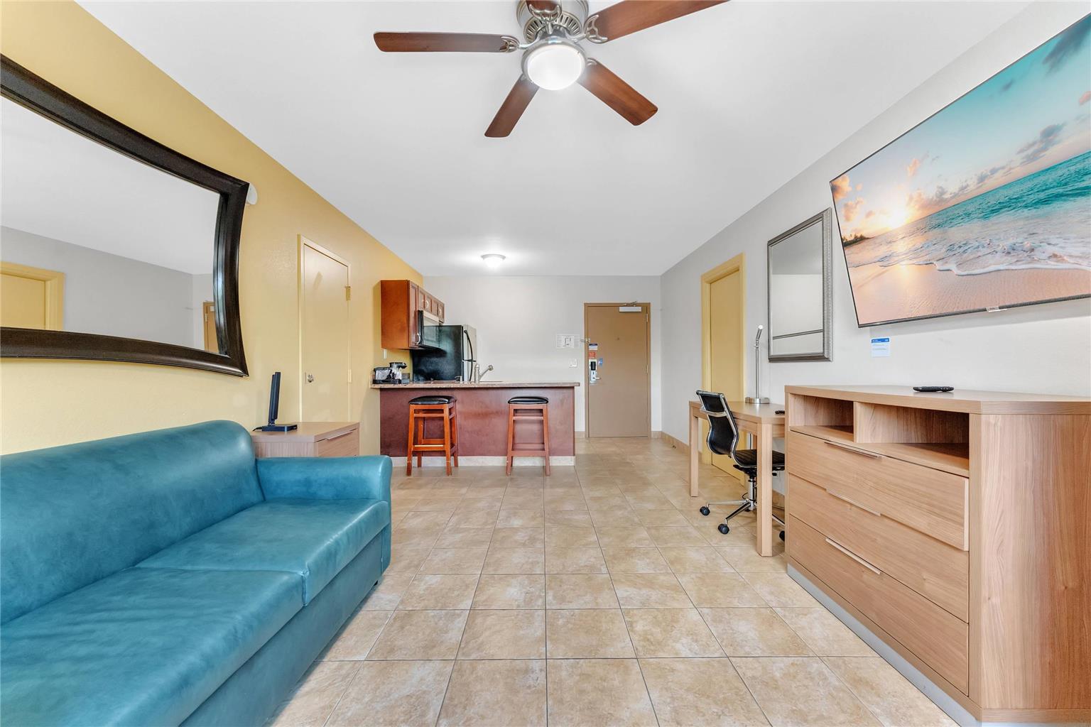 Rodeway Inn & Suites Fort Lauderdale Airport & Cruise Port - photo 59