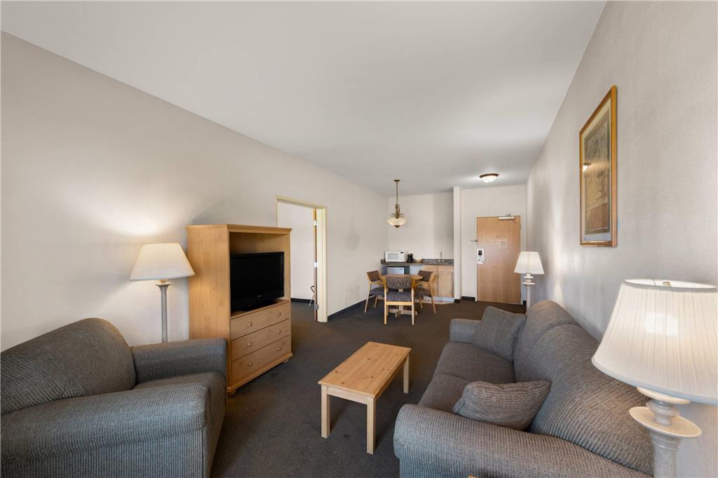 Rodeway Inn & Suites Tomahawk - photo 24