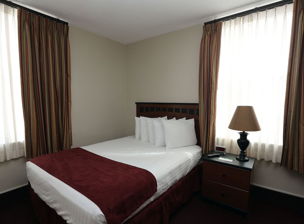 Arrow Hotel - photo 3
