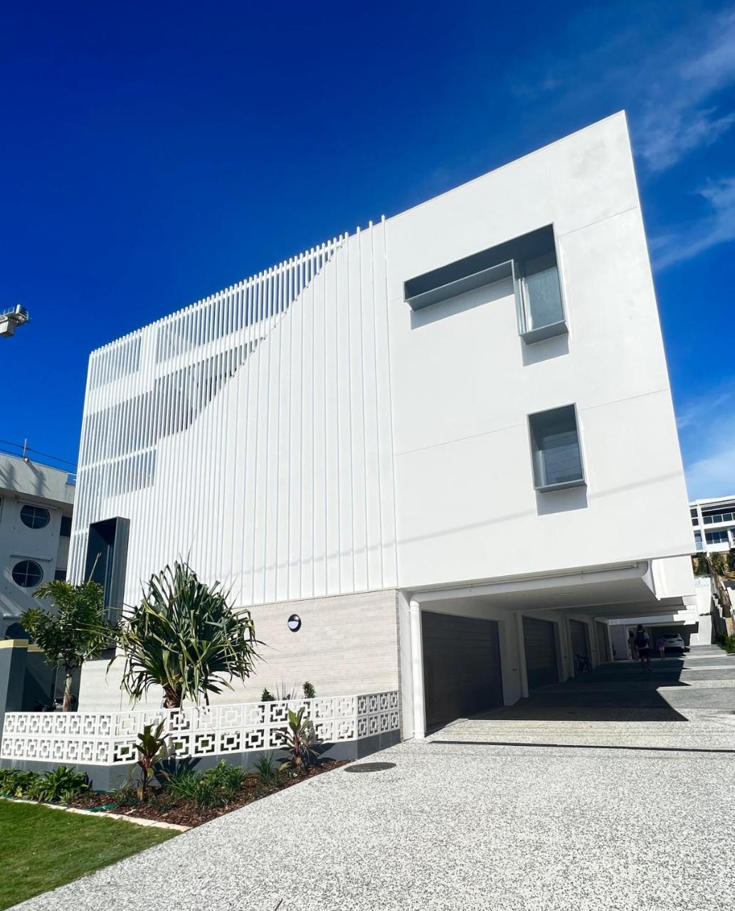 Unique Kirra Townhouse — 4-Star Luxury Hotel in Coolangatta, Australia