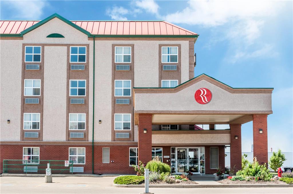 Ramada by Wyndham Sherwood Park in Sherwood Park, Canada