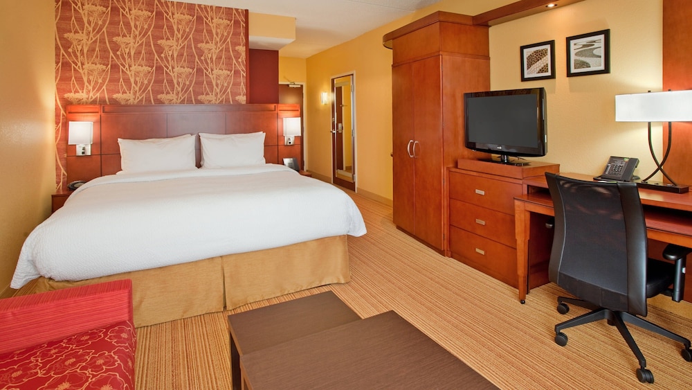 Courtyard by Marriott Pittsburgh North Cranberry Woods - photo 8