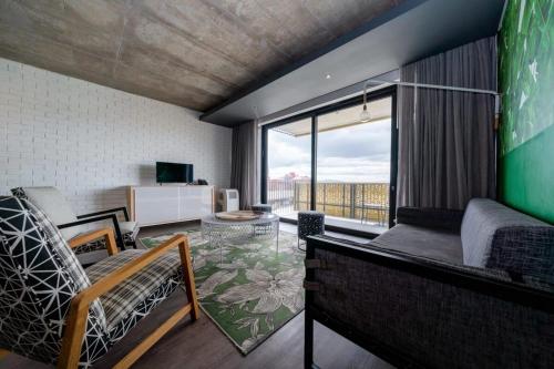 427 WEX1 by Perch Stays with daily housekeeping