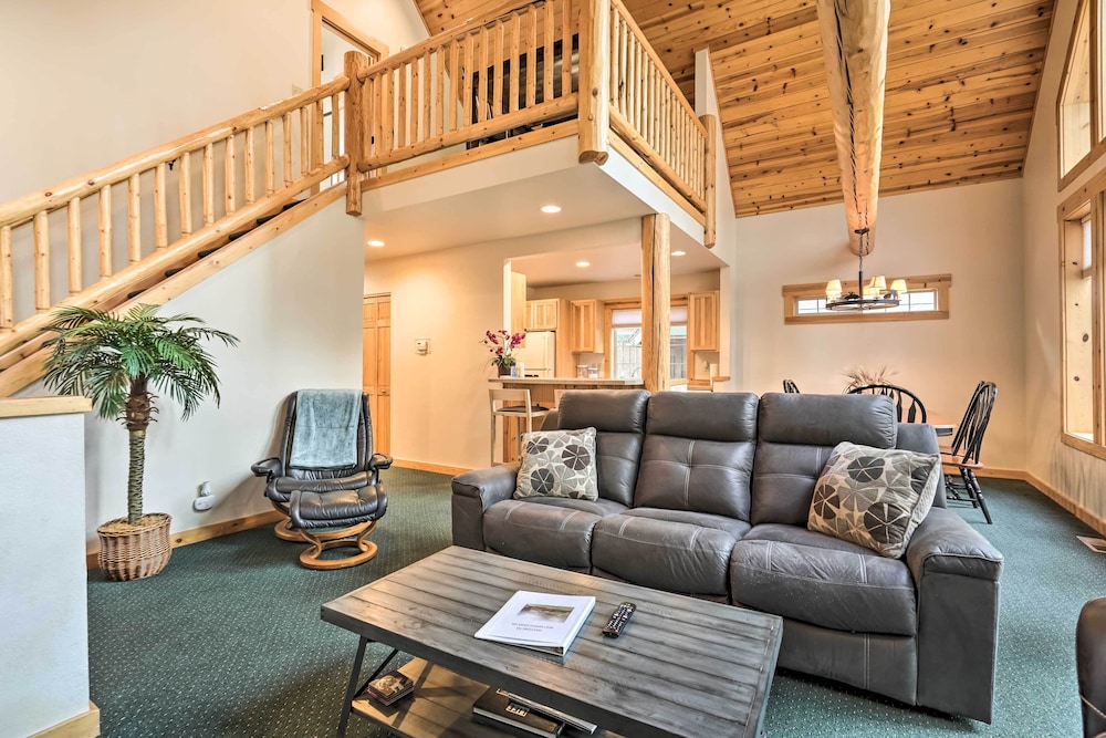 Chalet at Running Y Resort with Wraparound Deck - photo 20